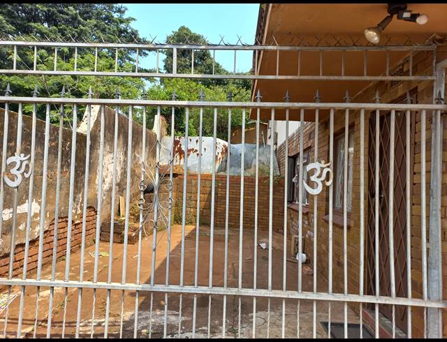 4 BEDROOM FREEHOLD FOR SALE IN ISIPINGO HILLS